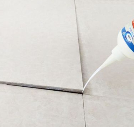 瀍河瓷砖空鼓维修公司分享卫生间瓷砖脱落的原因可能有以下几点